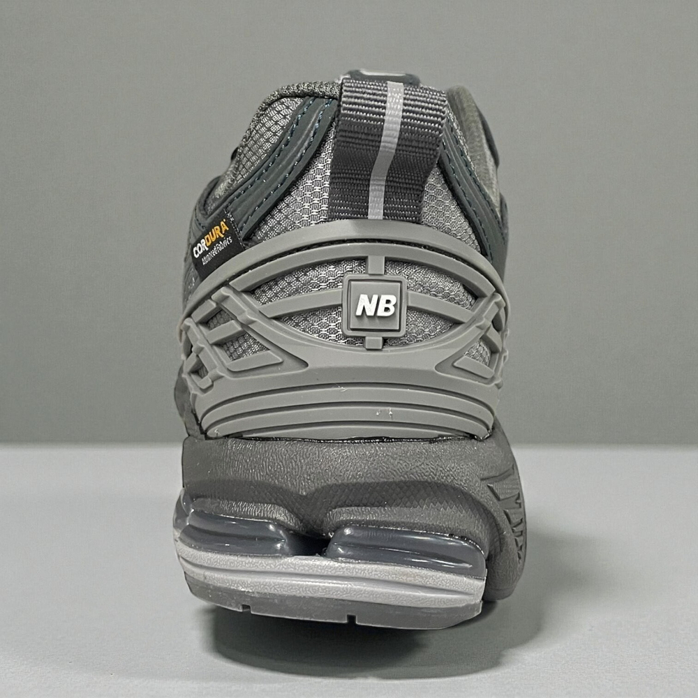 New Balance 1906R Cordura • Magnet