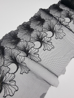 Вышивка на сетке чёрный/золото К735 правая