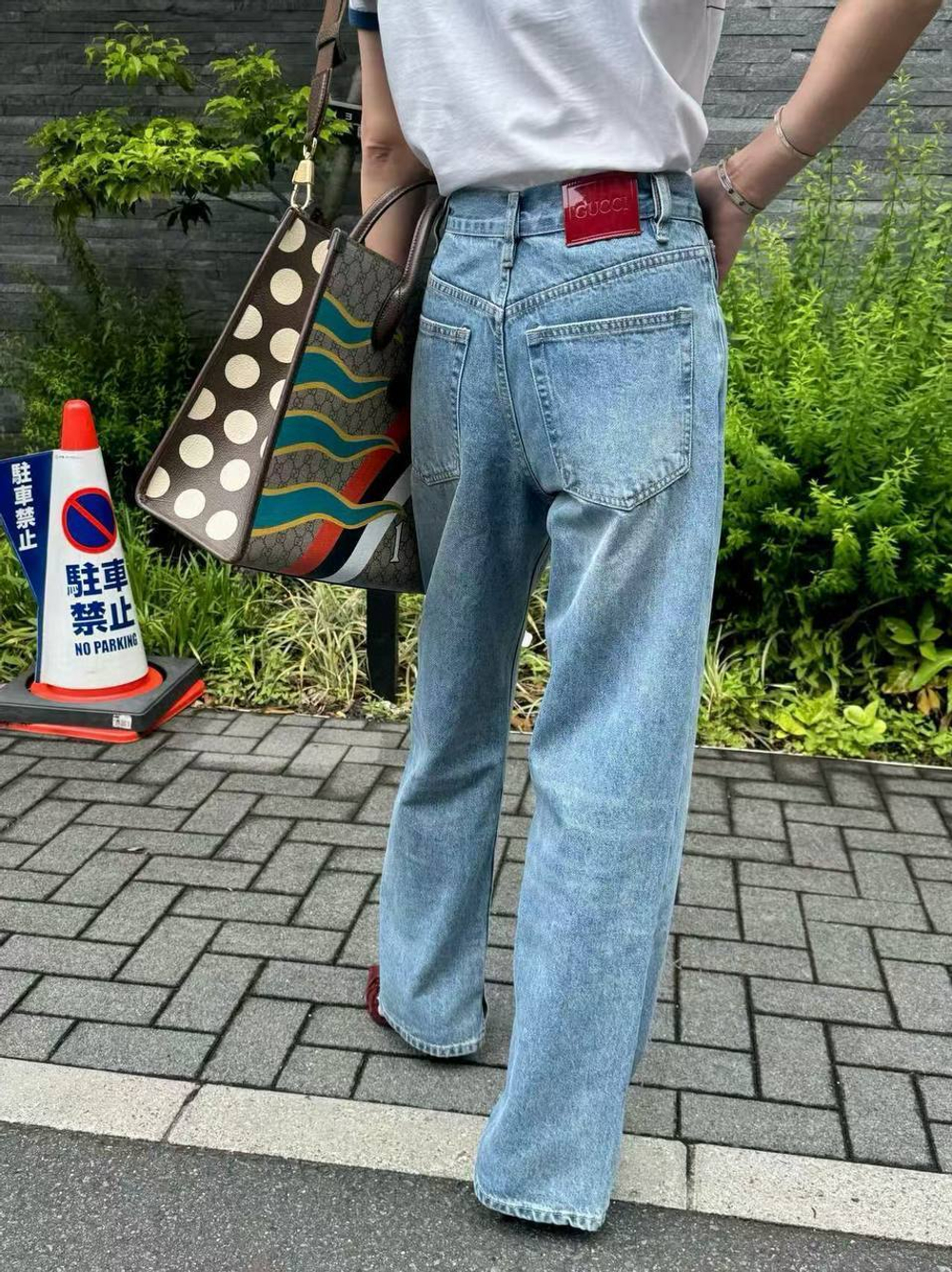 Джинсы Gucci
