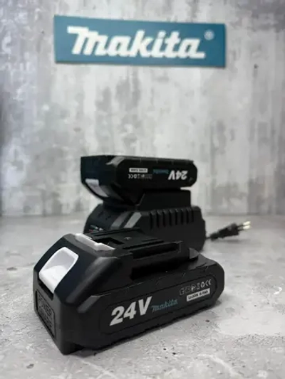 Дрель-шуруповерт Makita 24v бесщеточный, 40-80 Нм, с набором и 2 АКБ