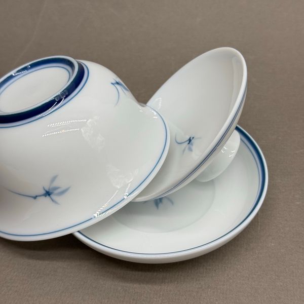 Гайвань с голубыми цветами, фарфор, 150мл