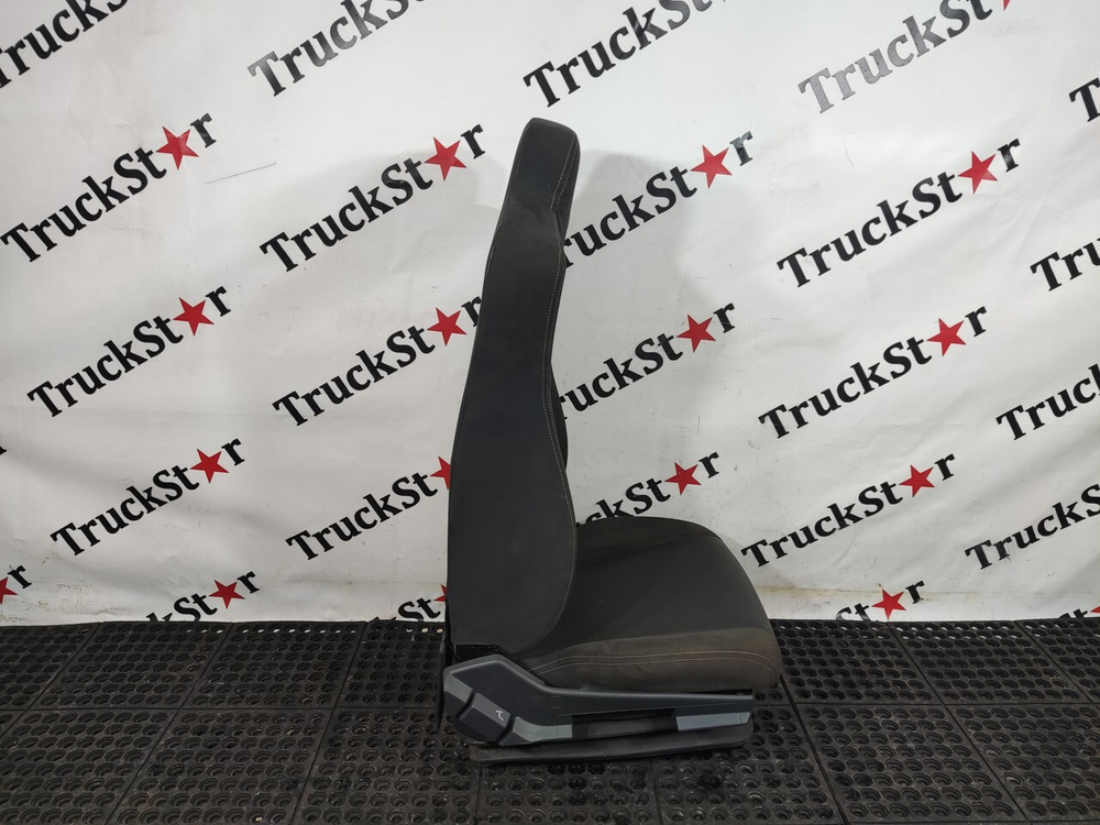 Сиденье пассажирское пневматическое 2023г.