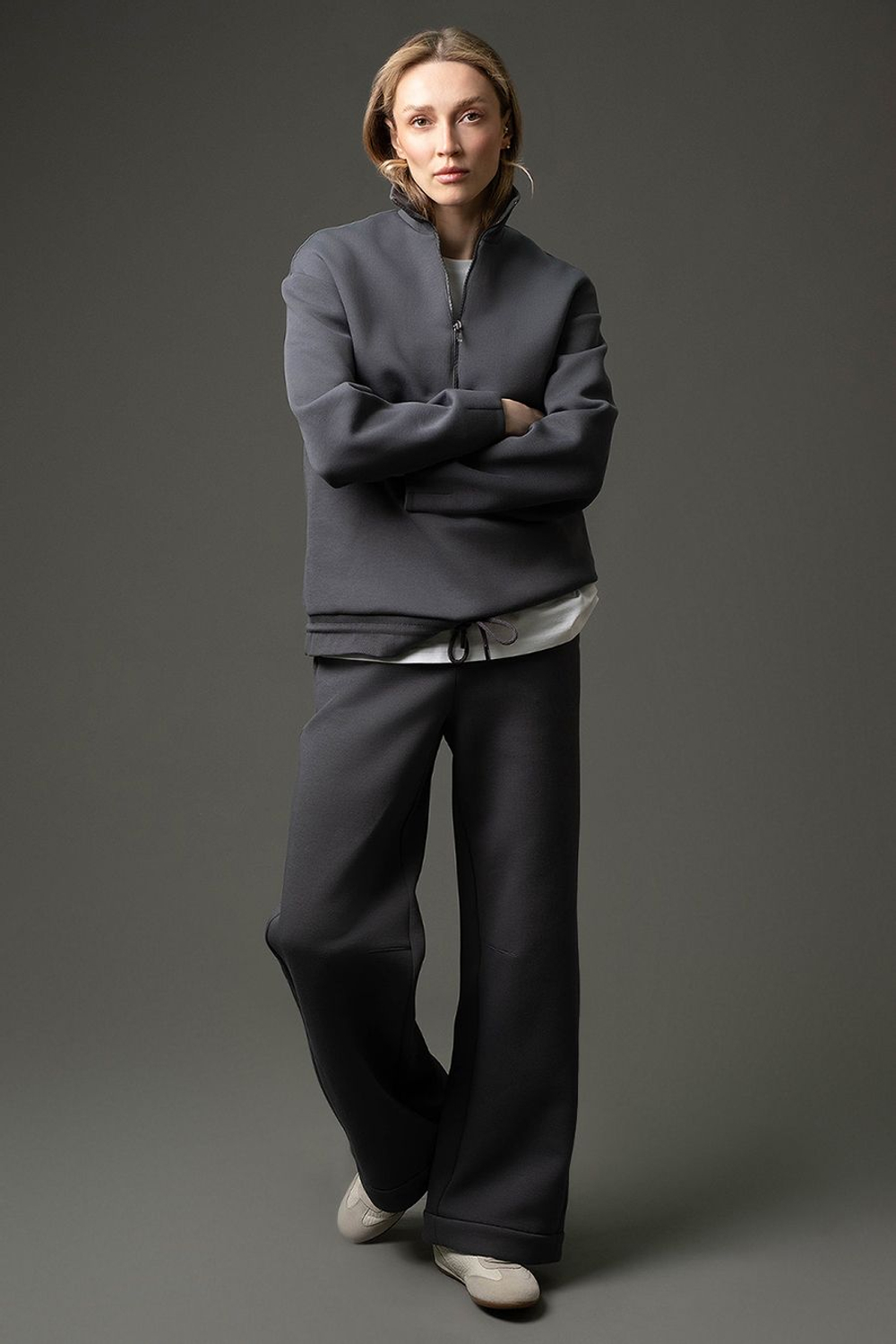 Толстовка женская MM MMLMADIA