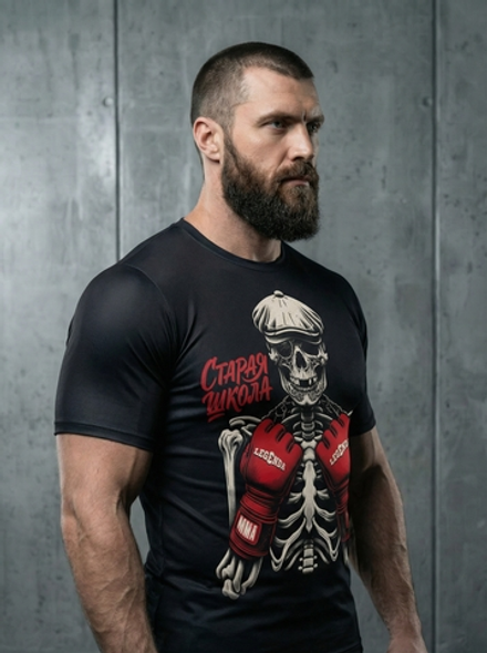Футболка тренировочная мужская черная LEGENDA Кости боевые