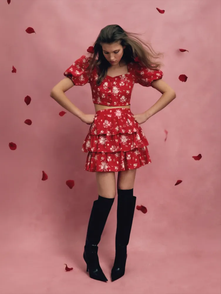 Бетти мини (Betty mini), юбка мини из красного крепдешина с цветочным принтом