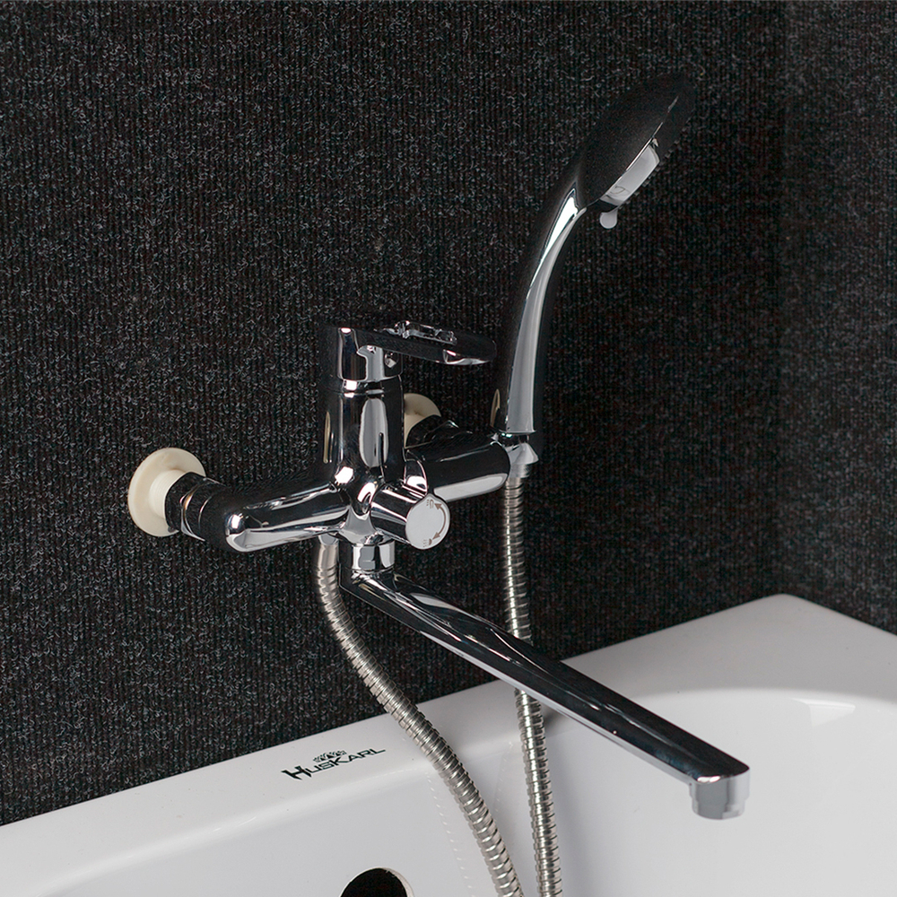 СМЕСИТЕЛЬ Д ВАННЫ VODA FUTURE FT31 ИЗЛИВ 300ММ