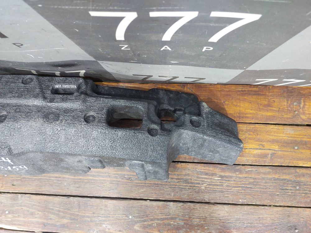 Абсорбер переднего бампера Kia  Rio 4 X-Line 20-нв Б/У Оригинал 86520H0900