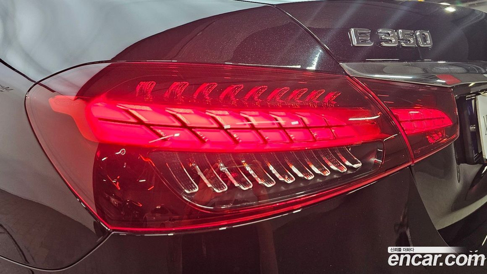 Mercedes-Benz E-Class W213 E350 4MATIC AMG Line (04.2023)
