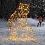 Светодиодная фигура "Медведь у пня"