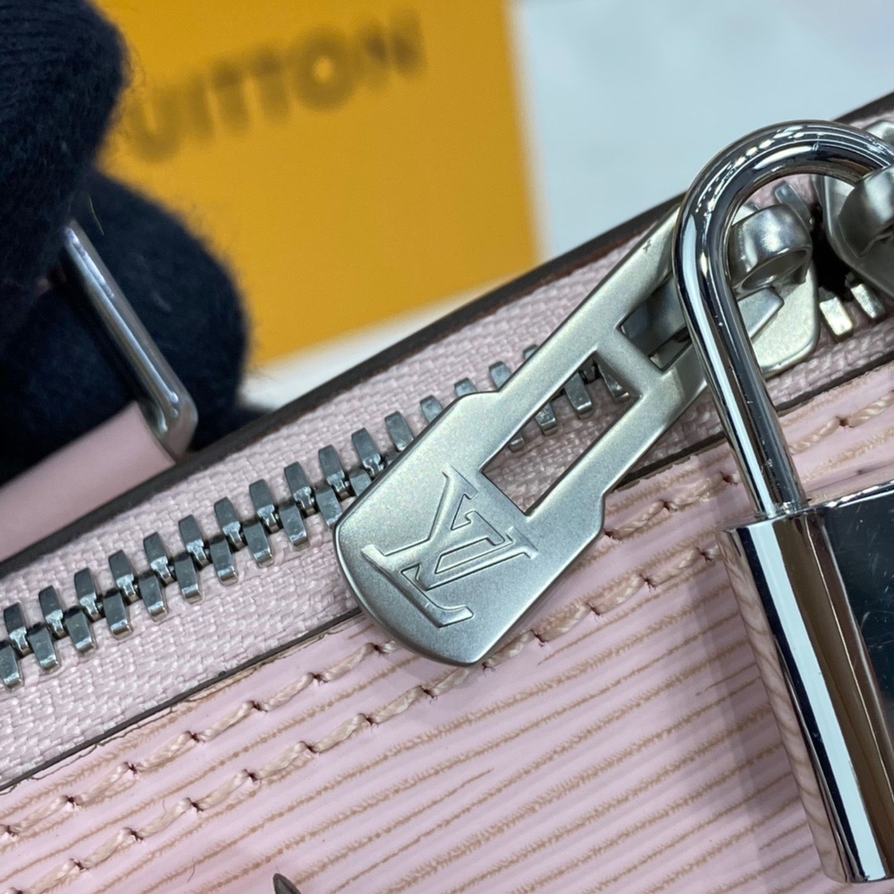 Louis Vuitton Alma PM