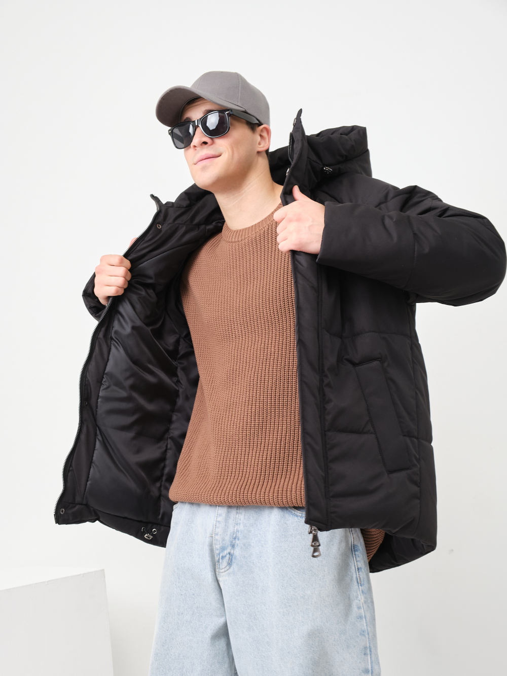 Куртка черная мужская зимняя с капюшоном мембрана