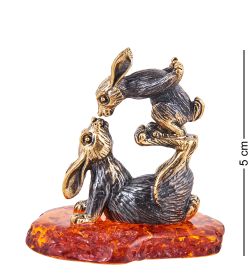 Народные промыслы AM-3659 Фигурка «Зайчик мамина радость» (латунь, янтарь)