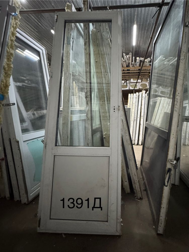 Дверь Пластиковая Б/У 217(в) х 73(ш) Балконная
