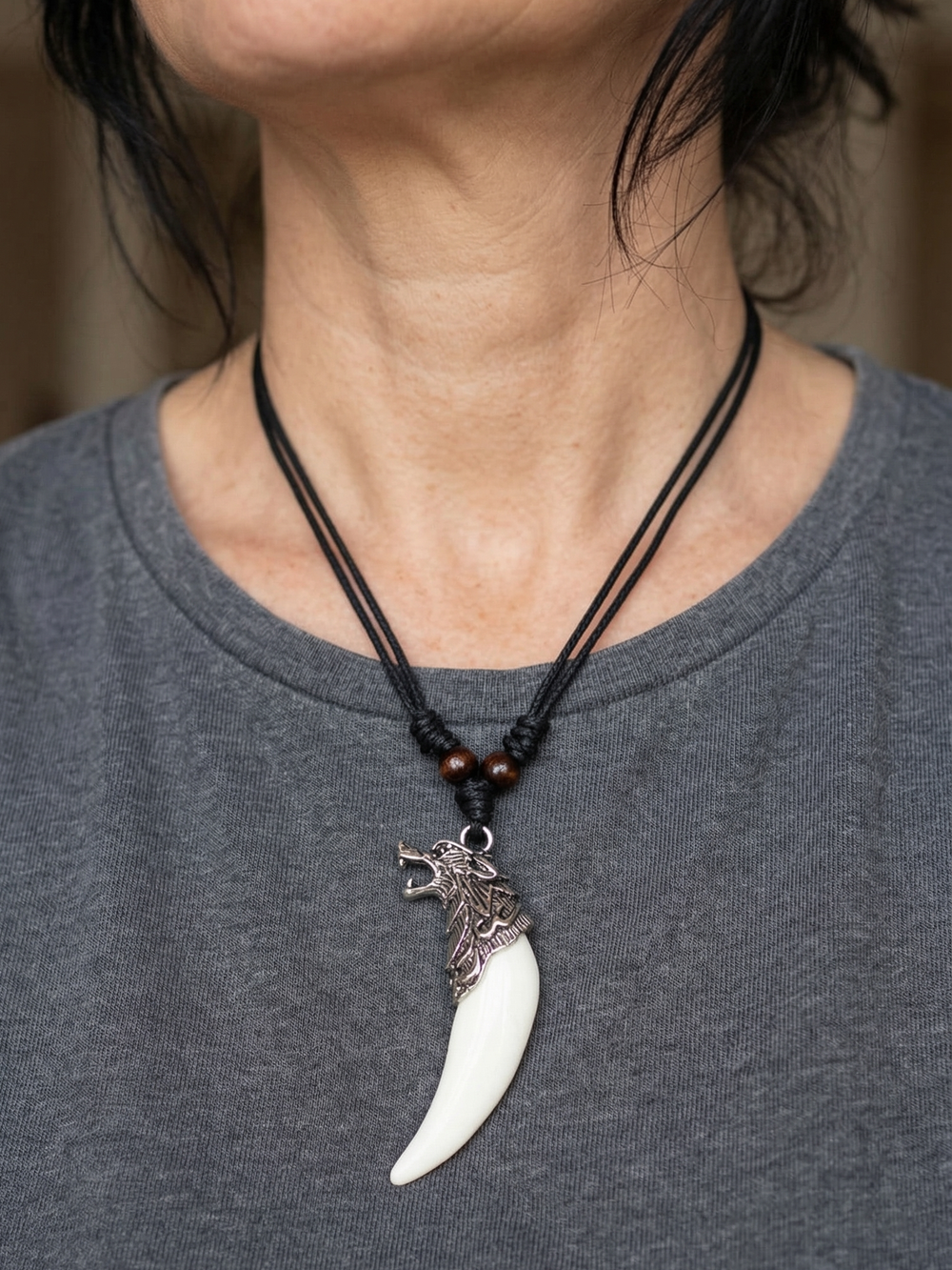 Амулет подвеска оберег Волчий Клык Зуб Волка талисман на шею