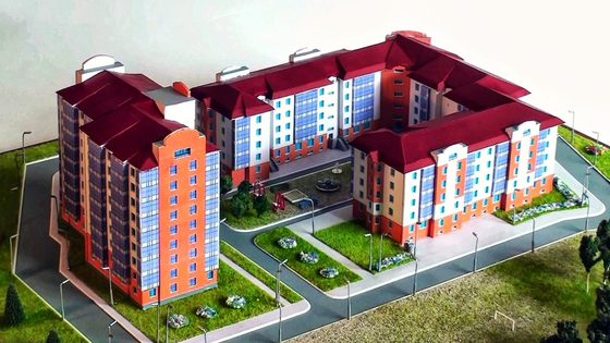 Макет промышленного здания с узлами жизнеобеспечения