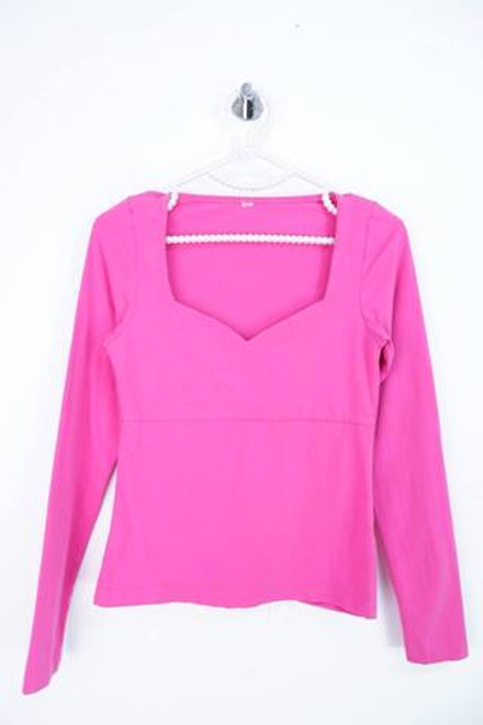 Блузка с вырезом, визуально на 42 размер