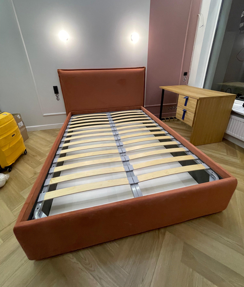 Двуспальная кровать «Пиллоу»