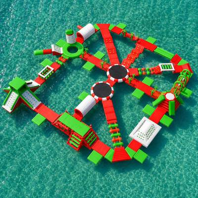 Надувной водный аквапарк «Морские развлечения», 50×45×4 м
