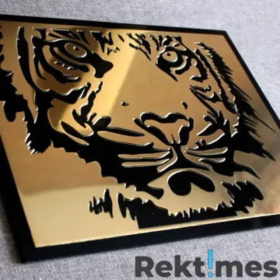 Пластик для лазерной гравировки (Золото царапанное на чёрном) 300x600мм, толщина 1.3 мм