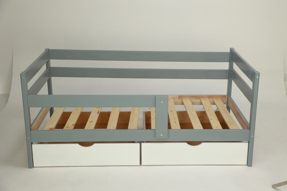 Кровать подростковая "Софа" 140*70 см серая 1 борт, (ДМВ)