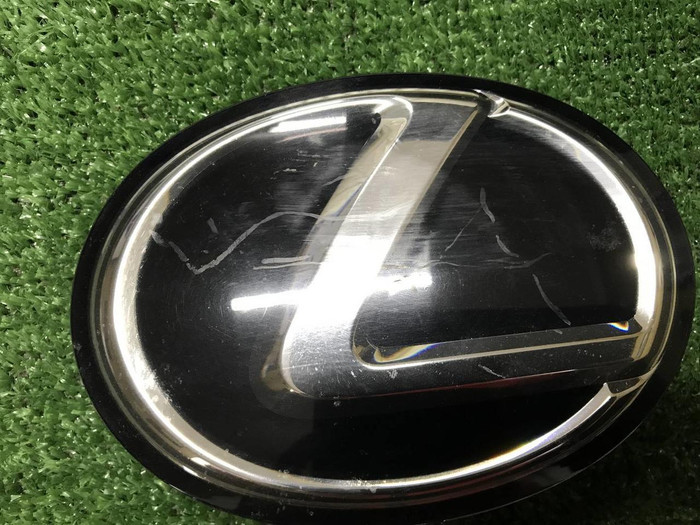 Эмблема решетки радиатора Lexus RX 4 (2019-2022)