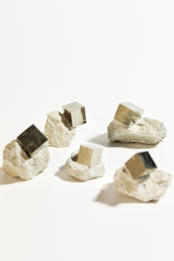 Пирит на породе S