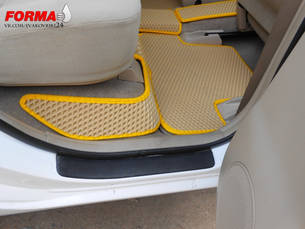 Toyota Corolla Spacio 2 поколение E120 (05.2001 - 06.2007)
