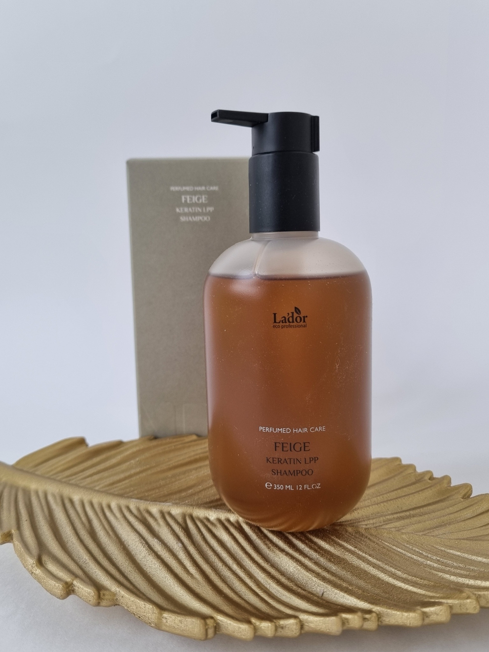 Парфюмированный шампунь для волос с кератином Lador Keratin LPP Shampoo Feige