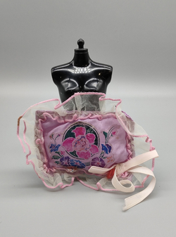 Аксессуар для куклы Барби винтаж подушка 0666