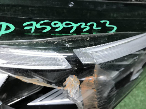 Битая Фара правая Geely Coolray (2023-н.в.) LED