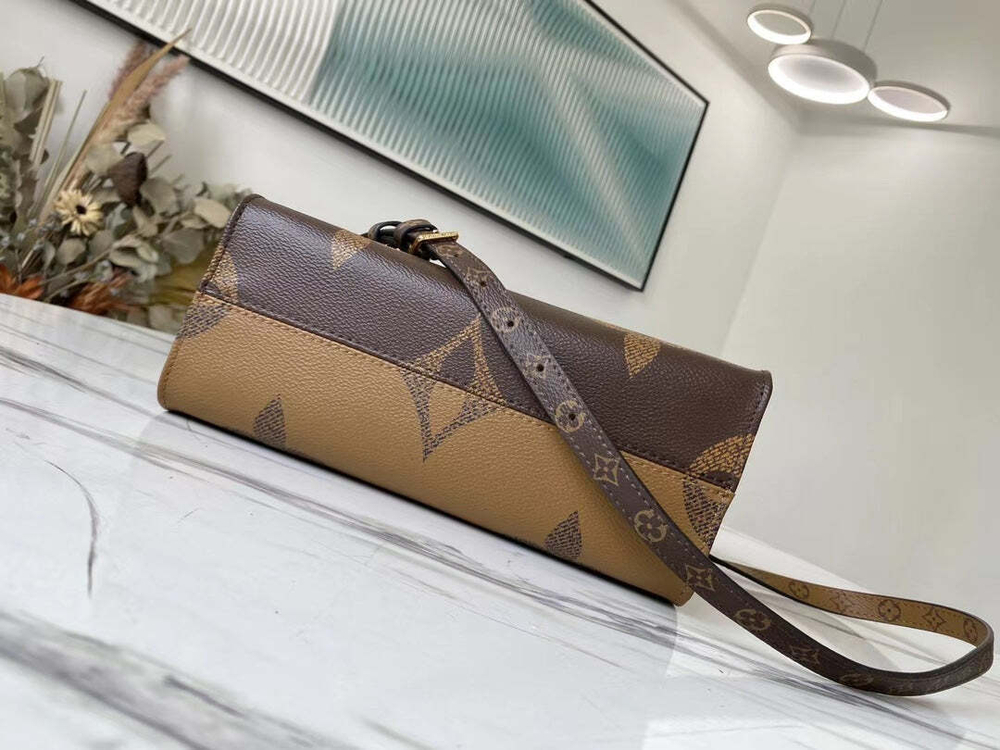 Louis Vuitton Onthego PM