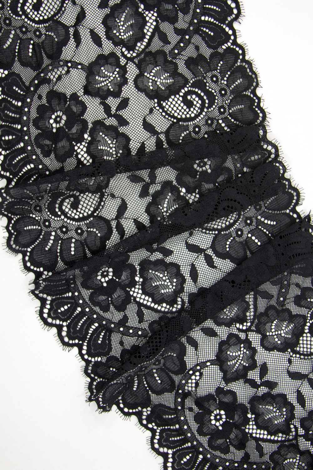 Кружево шантильи чёрное эластичное ширина 22 см ОТРЕЗ 0,93 м