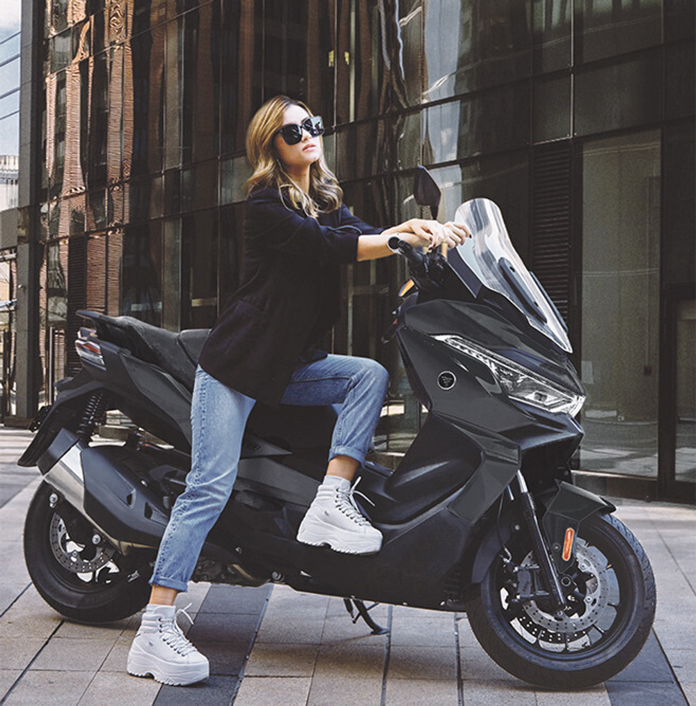 Скутер Водж СР 4 Макс черный