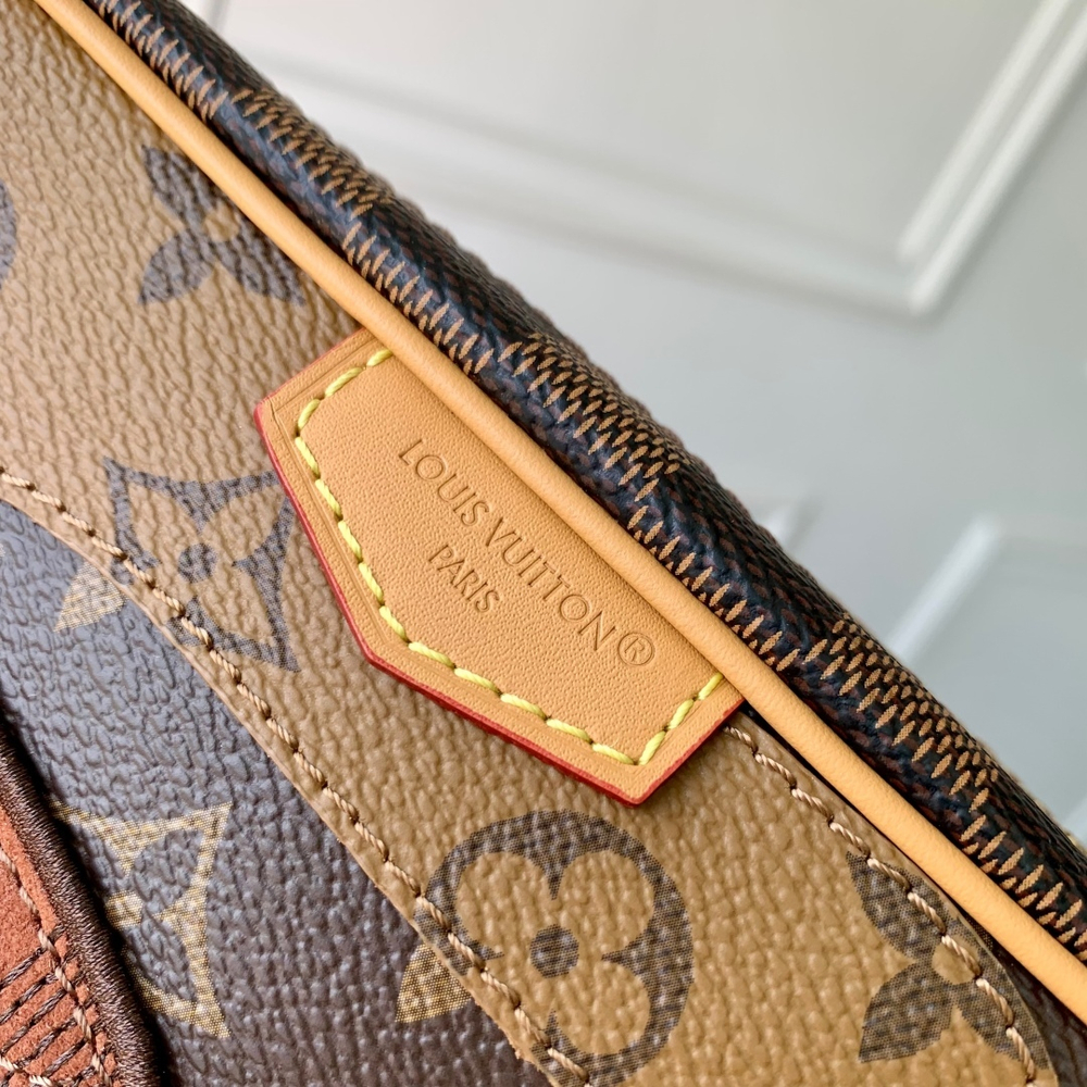 Louis Vuitton Trocadero Wearable Wallet