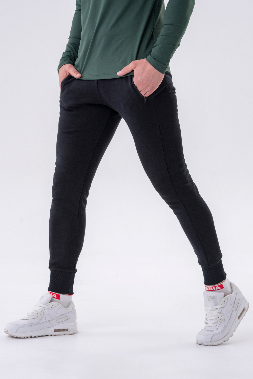 Брюки SLIM SWEATPANTS WITH ZIP POCKETS "RE-GAIN" 320 Черные