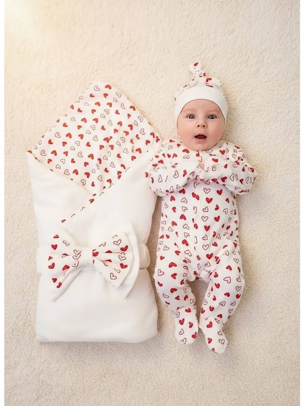 Конверт на выписку весна c костюмом