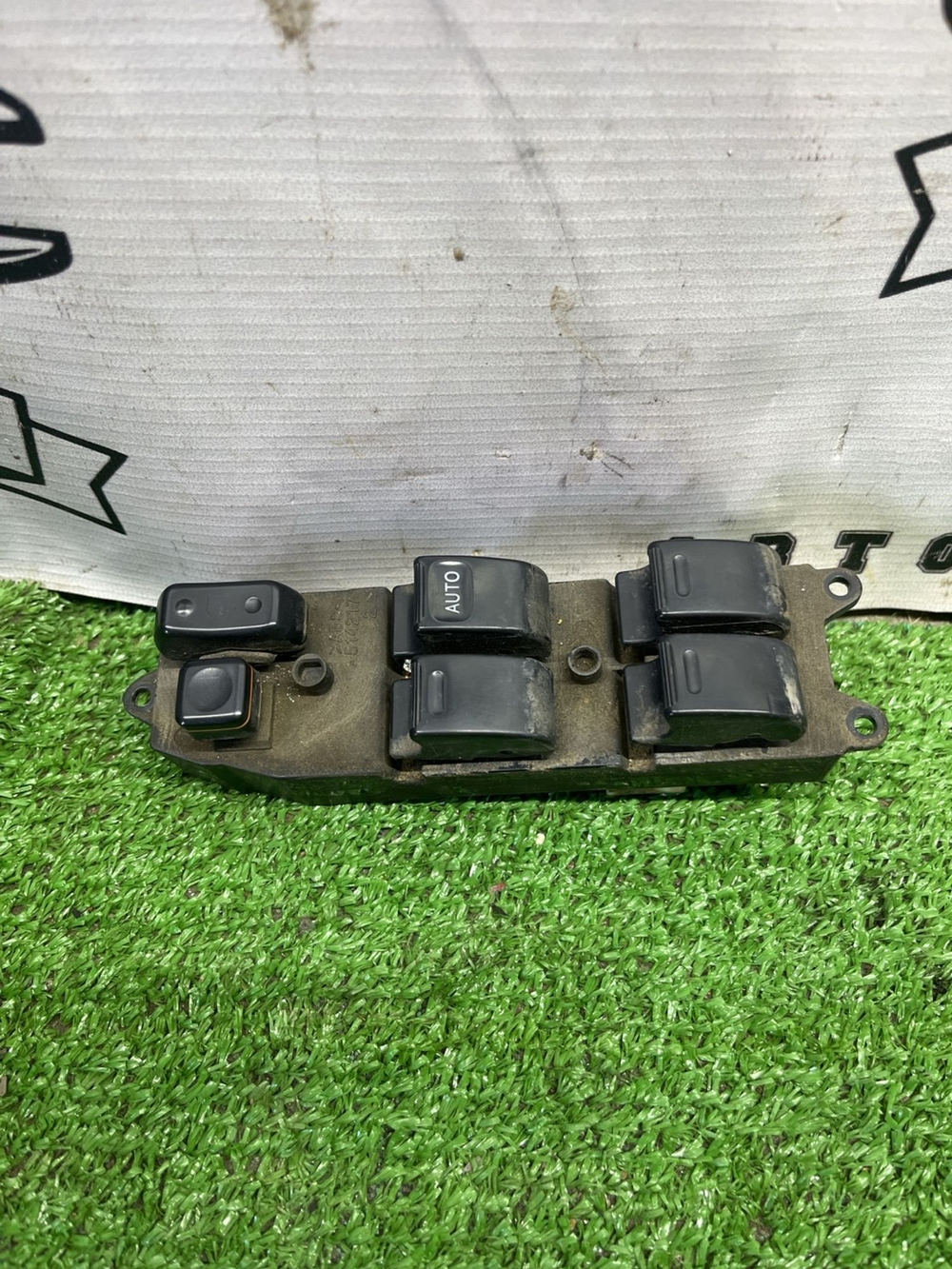 Блок управления стеклоподъемниками Toyota Gaia ... с пробегом