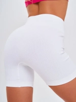 Велосипедки в рубчик короткие