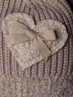 Шапка для девочки на осень