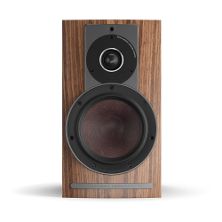 Dali Rubicon 2 C Walnut — активная беспроводная полочная акустическая система (пара)