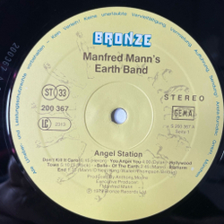 Винтажная виниловая пластинка LP Manfred Mann's Earth Band Angel Station (Germany 1979) (Poster) Don't Kill It Carol