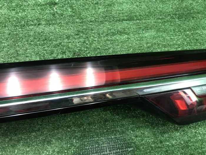 Фонарь крышки багажника Geely Monjaro (2021-н.в.)