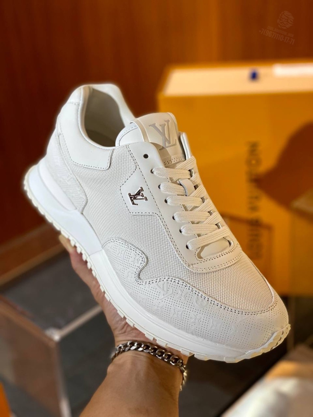Кроссовки Louis Vuitton Run Away