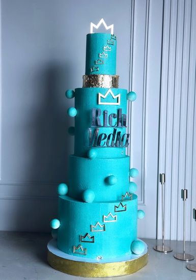 Шоу-торт цвета тиффани на корпоратив RICH MEDIA
