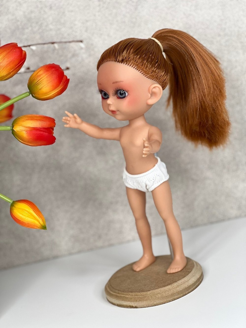 Кукла Nines виниловая 30см Dainty без одежды (2440W10)