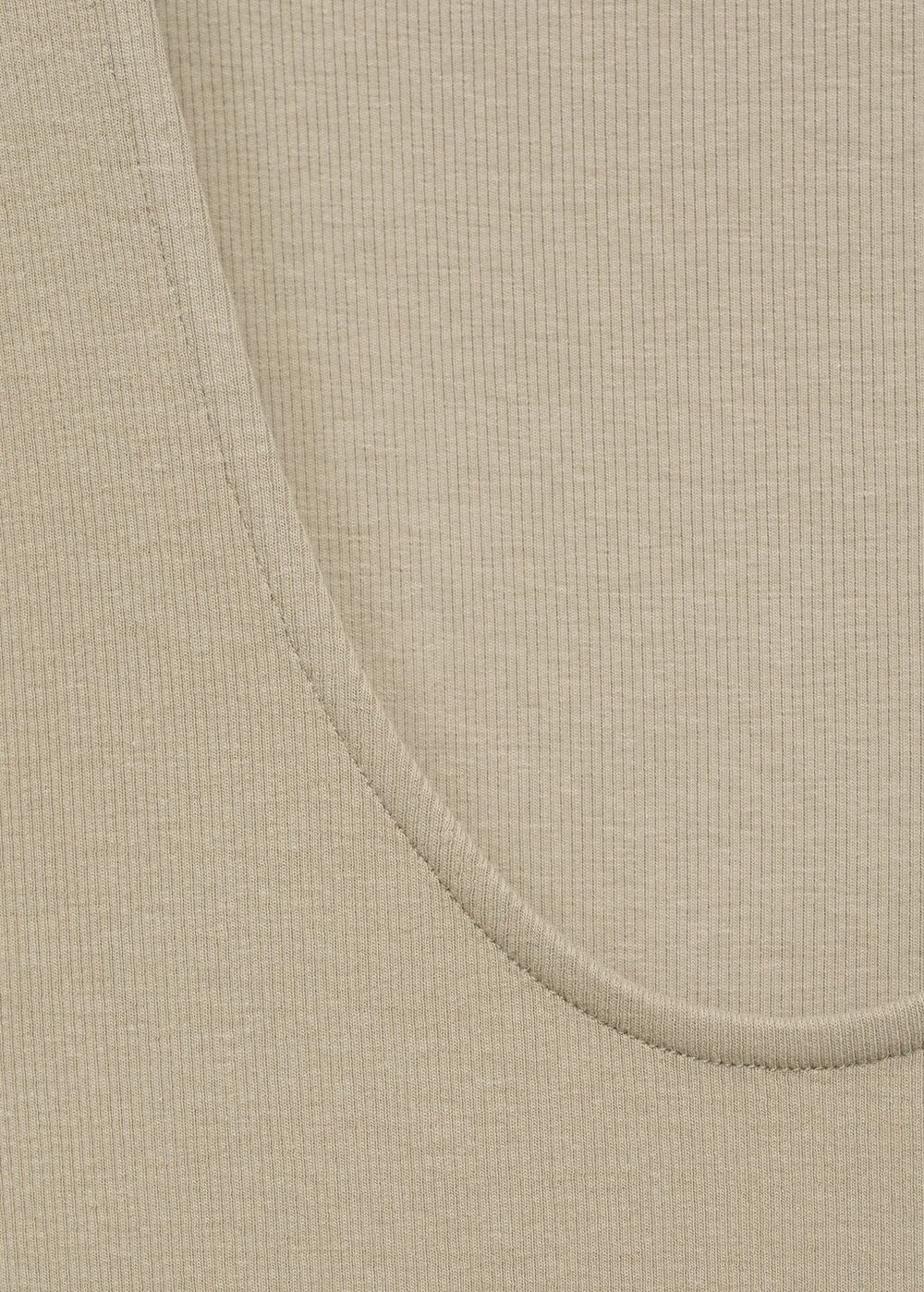 Комбинированное платье с пышной юбкой