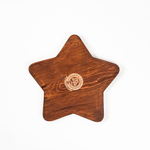 Менажница деревянная из сибирского кедра для подачи блюд и закусок с гравировкой "ДЕЛАЙ ЭТОТ МИР ЛУЧШЕ". MG101