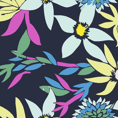 Цветы на темном фоне