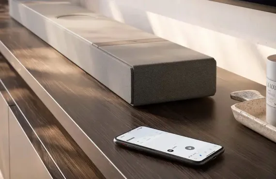 KEF XIO Black