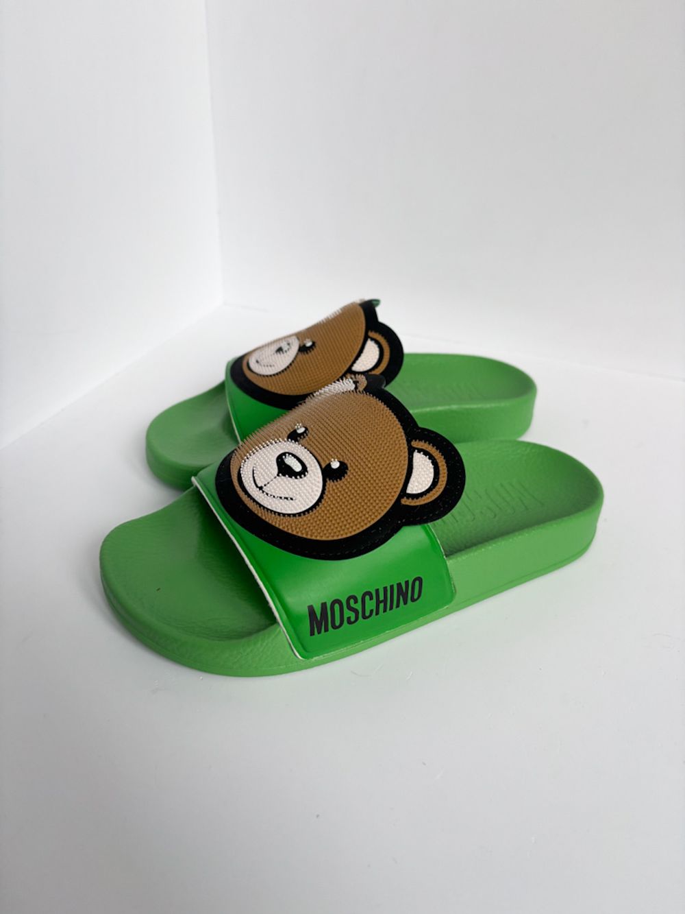 Новые сланцы Moschino, 30